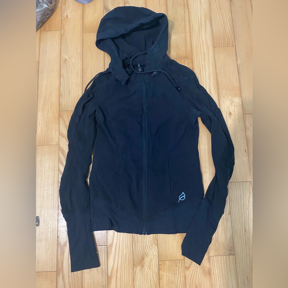 Ptula define jacket